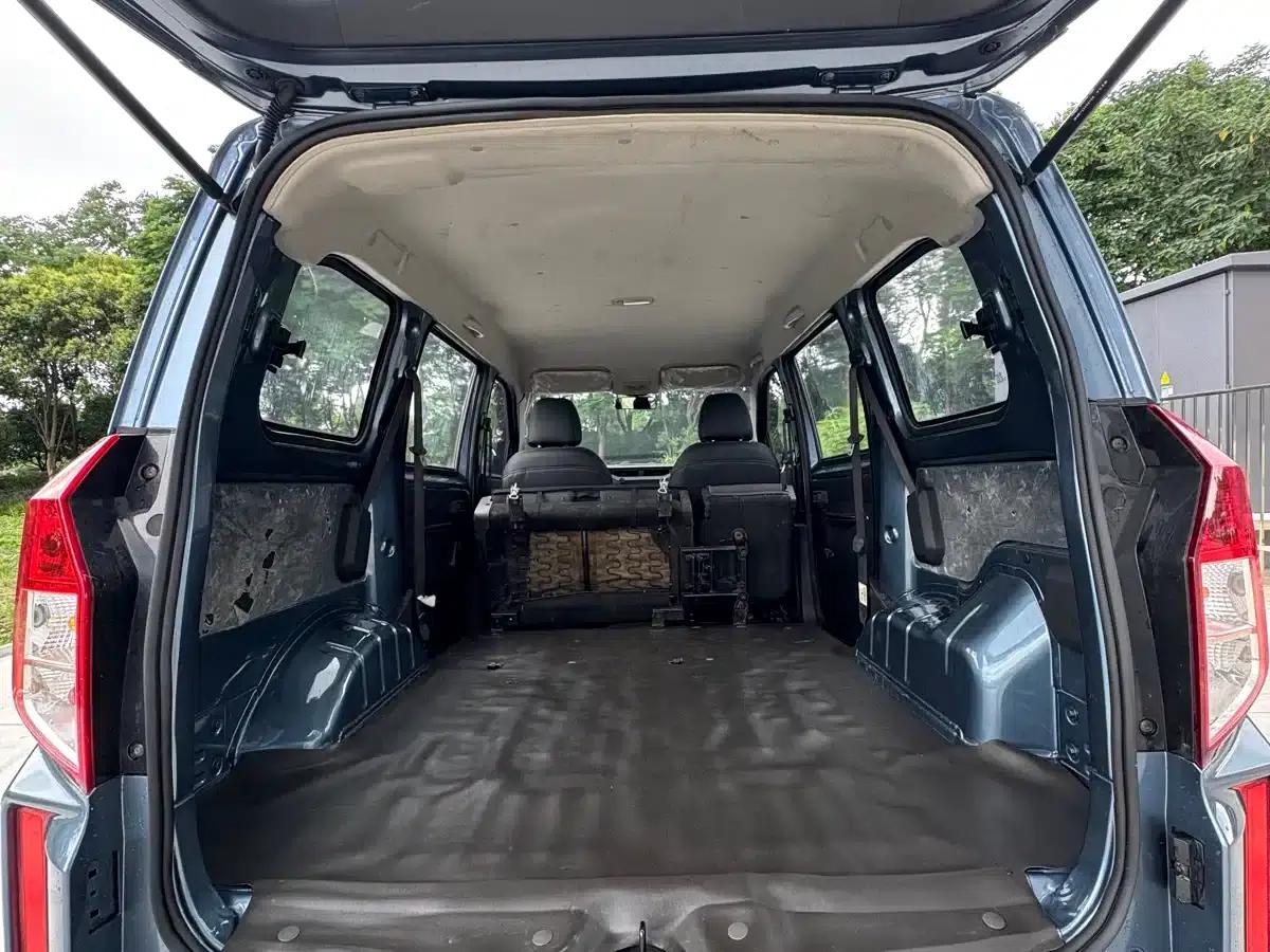 Wuling Hongguang PLUS 2019 1.5T Manual Standard 5-Seater — миниатюра 9