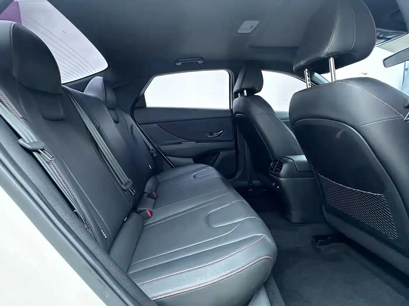 Hyundai Elantra 2022 240TGDi DCT LUX Premium Edition — миниатюра 10
