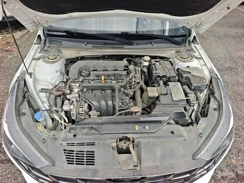 Hyundai Elantra 2022 1.5L CVT GLX Elite Edition — миниатюра 20