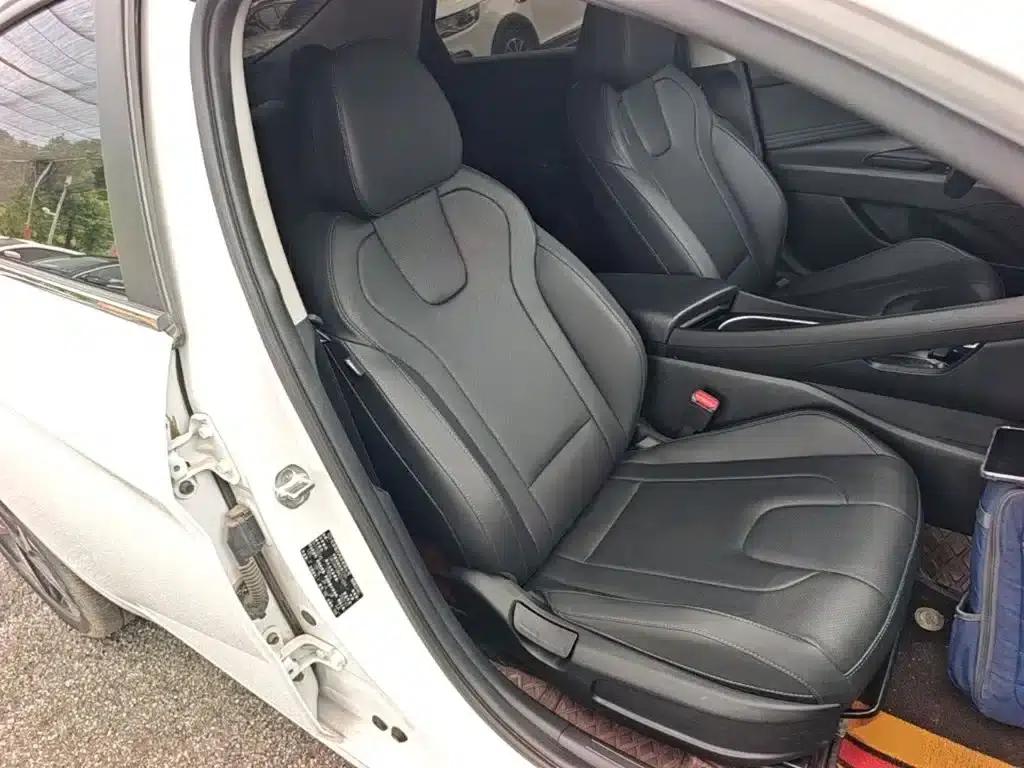 Hyundai Elantra 2022 1.5L CVT GLX Elite Edition — миниатюра 25