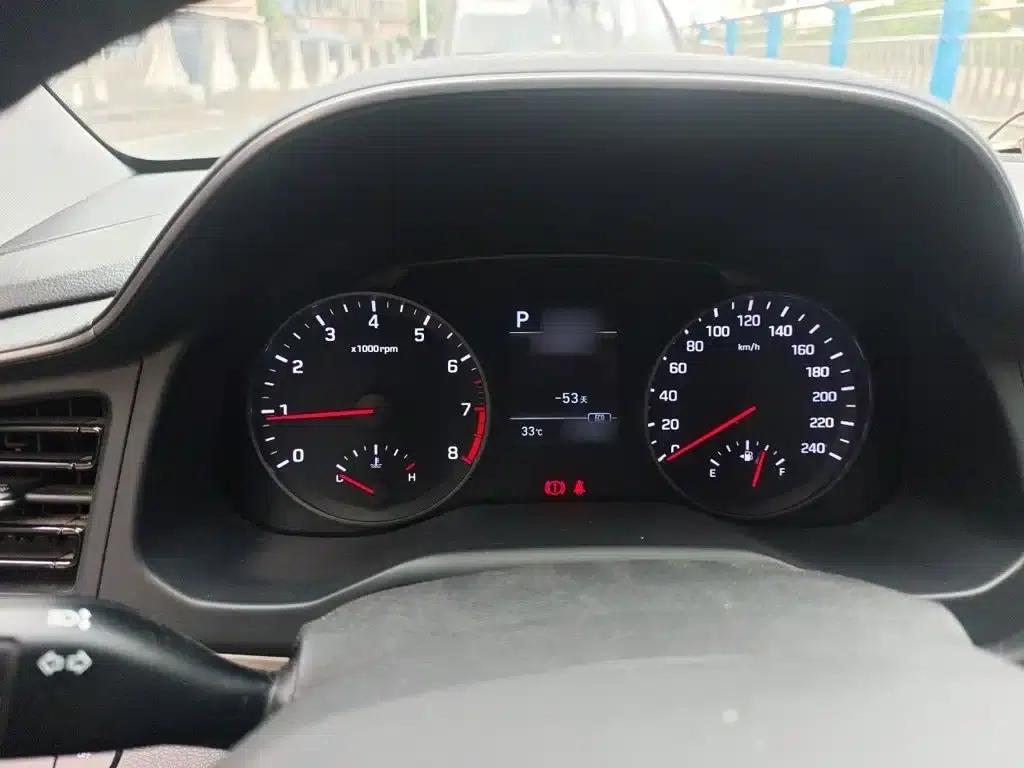 Hyundai Elantra 2020 1.5L CVT Smart Elite Edition — миниатюра 4