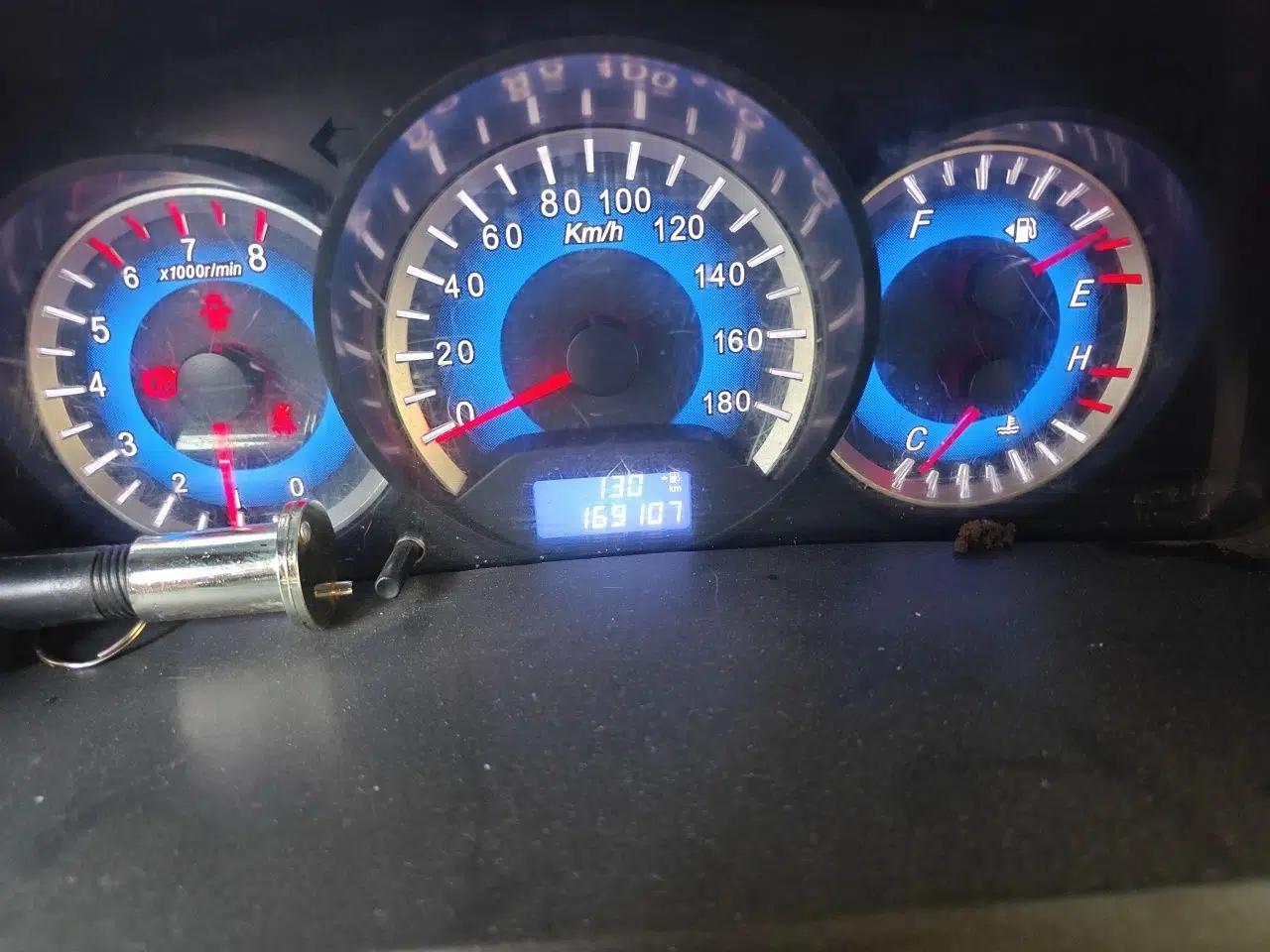 Suzuki Wagon R 2015 1.4L Manual All-Around Upgrade Version — миниатюра 12