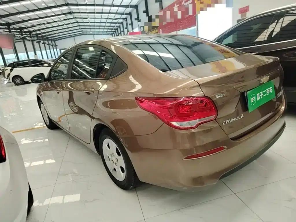 Chevrolet Cruze 2019 320 Automatic Sunroof Edition — миниатюра 5