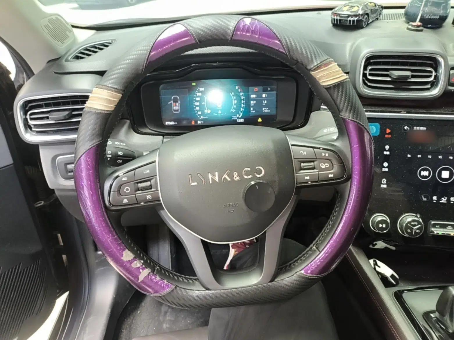 Lynk & Co 02 2019 High-Energy Edition 2.0T Automatic Two-Wheel Drive Zhaoban Model China VI Standard — миниатюра 18