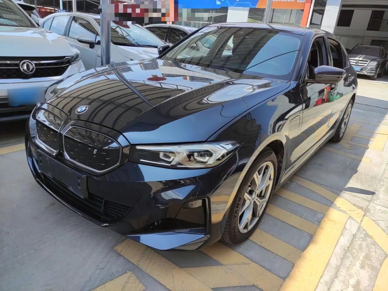 BMW i3 2024 eDrive 35 L — миниатюра 1
