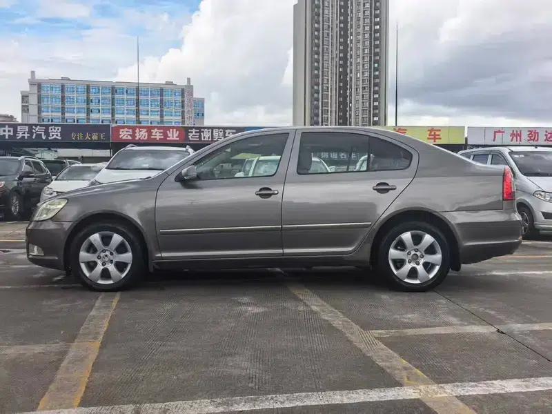 Octavia 2010 1.4TSI DSG Elegant Edition — миниатюра 4