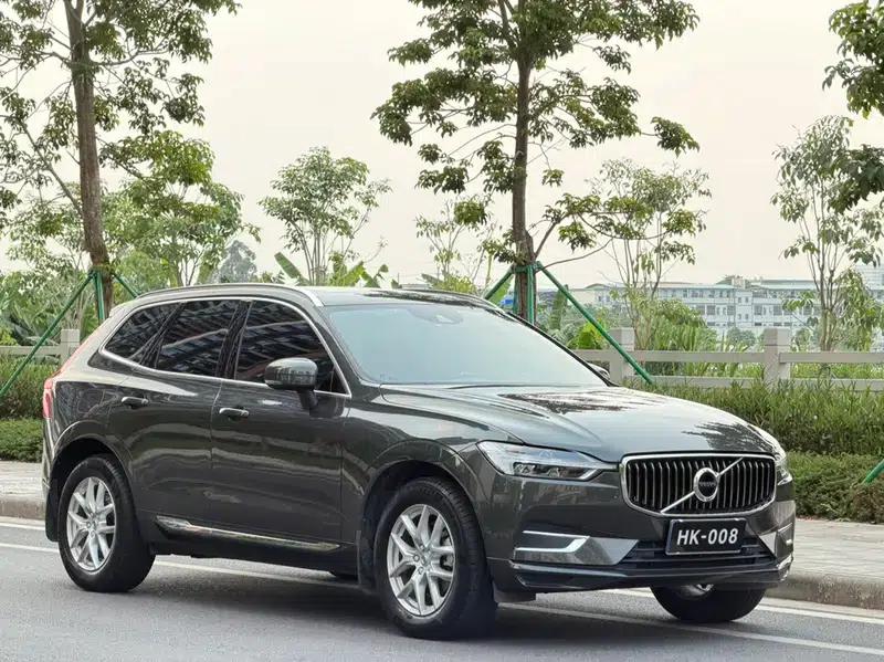 2020 Volvo XC60 T5 AWD Inscription Luxury Edition — миниатюра 3