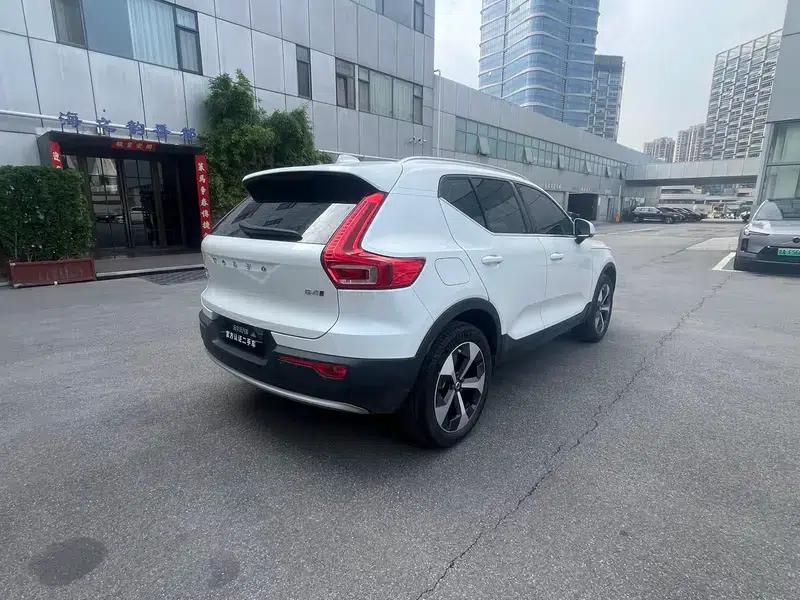2024 Volvo XC40 B4 AWD Inscription Sport Edition — миниатюра 7