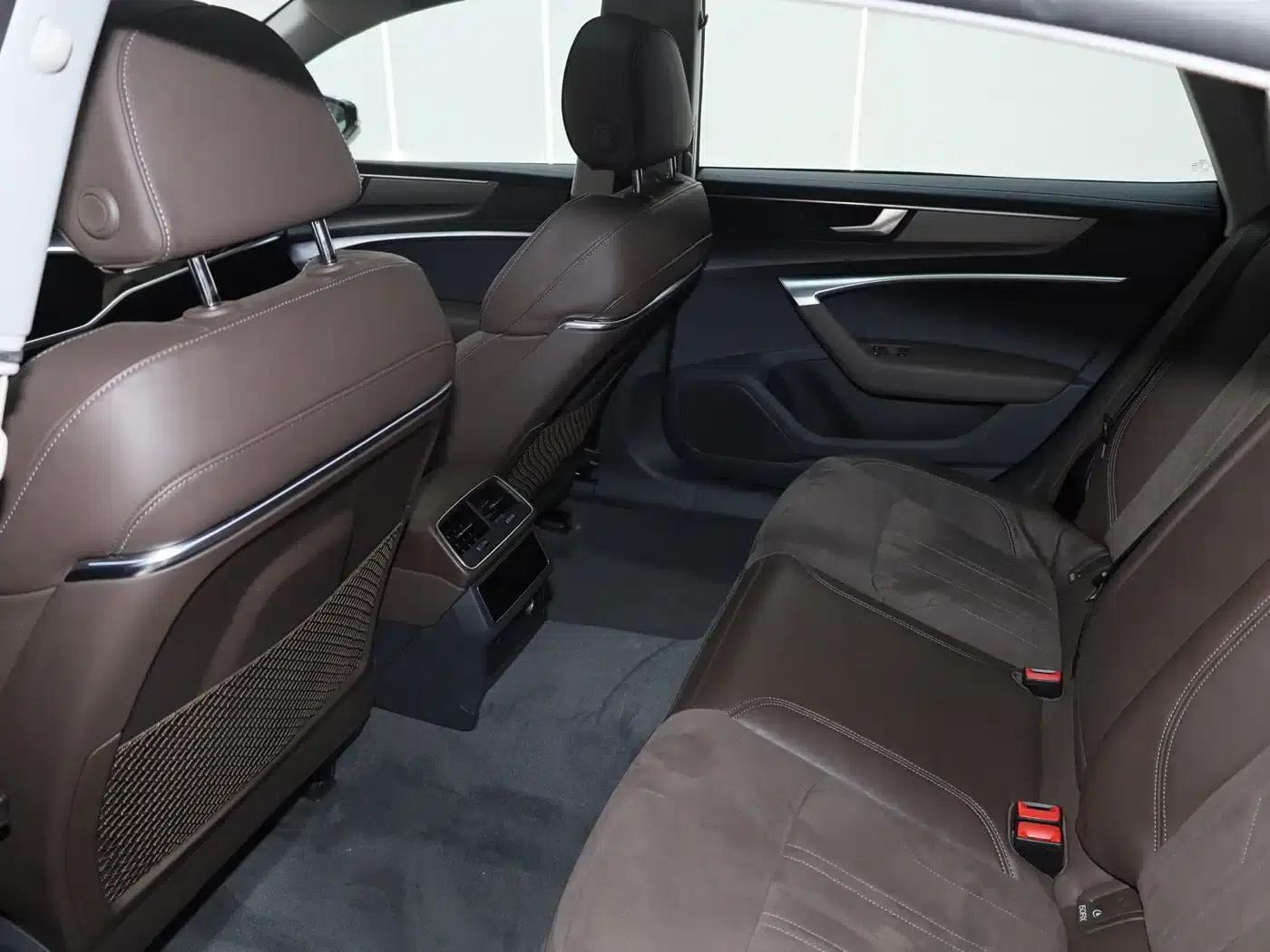 Audi A7L 2024 45TFSI S-line Dream Edition Crystal Package — миниатюра 11