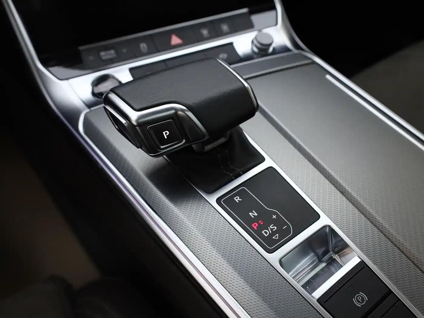 Audi A7L 2024 45TFSI S-line Dream Edition Crystal Package — миниатюра 15