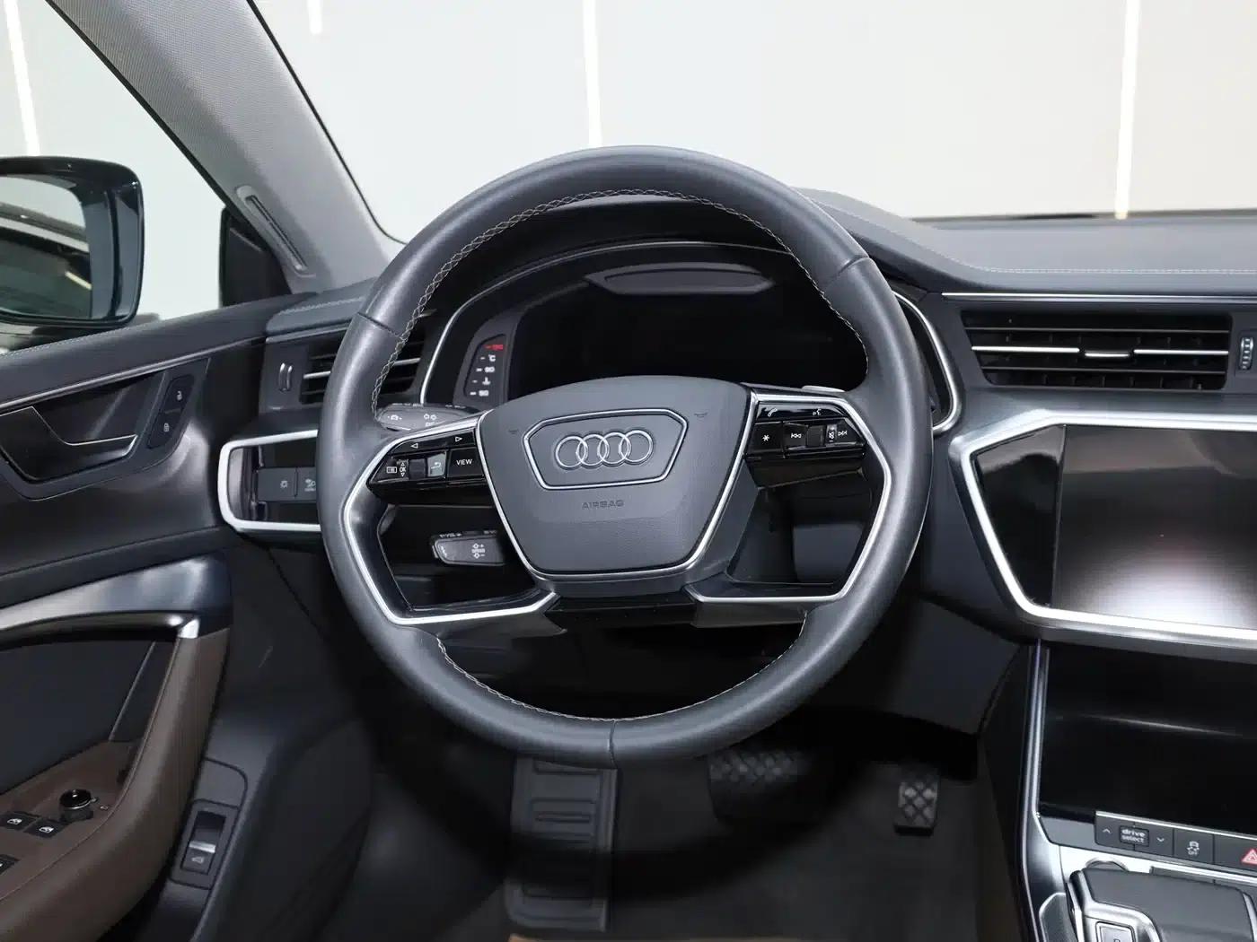 Audi A7L 2024 45TFSI S-line Dream Edition Crystal Package — миниатюра 23