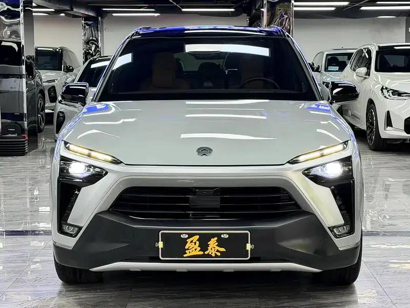 NIO ES8 2020 580KM Base Edition 7-Seater — миниатюра 2