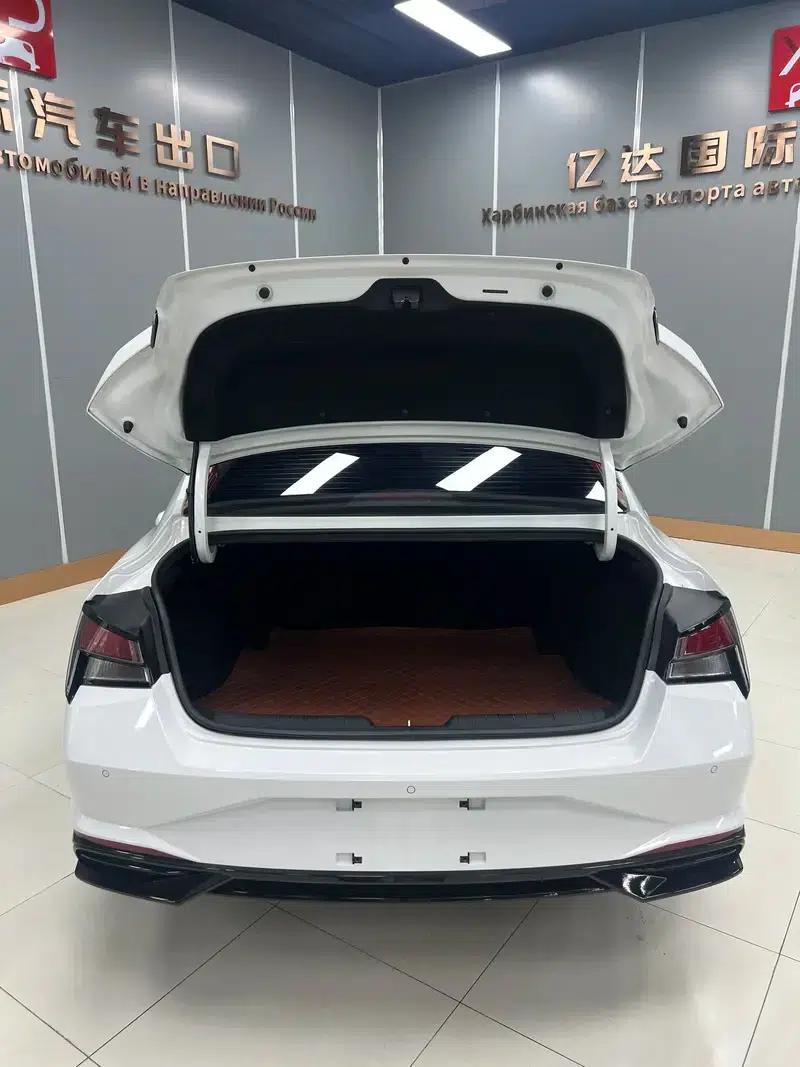 Hyundai Elantra 2023 1.5L CVT GLX Elite Edition — миниатюра 5
