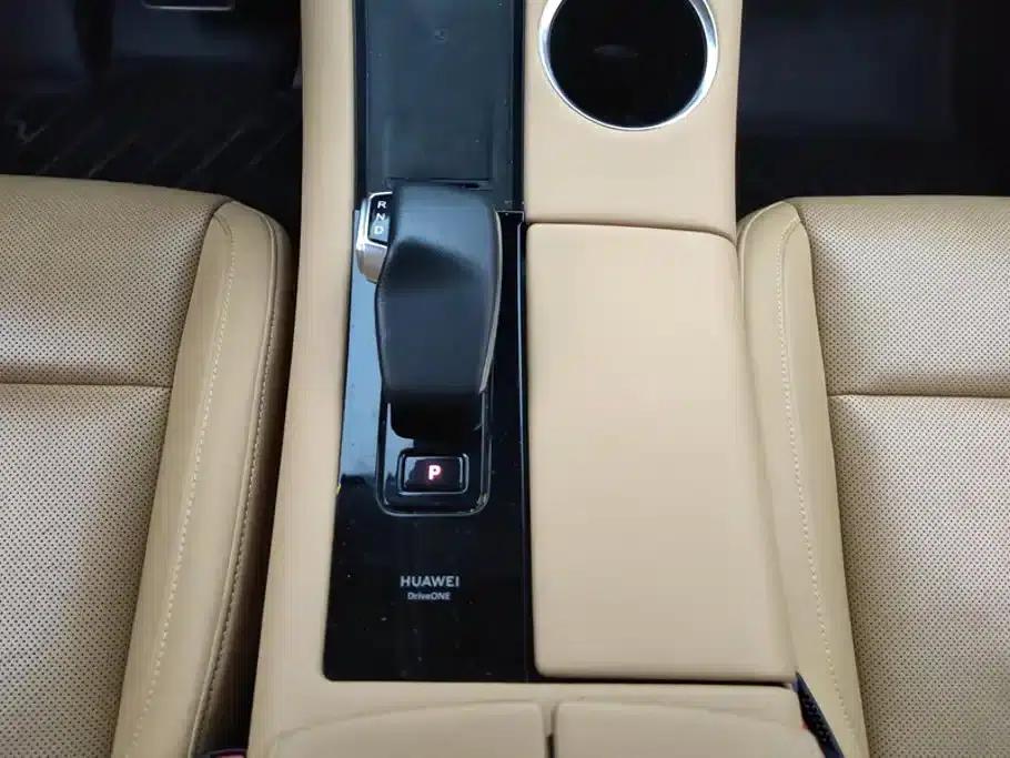 Wenjie M5 2022 Extended Range Rear-Wheel Drive Standard Edition — миниатюра 16