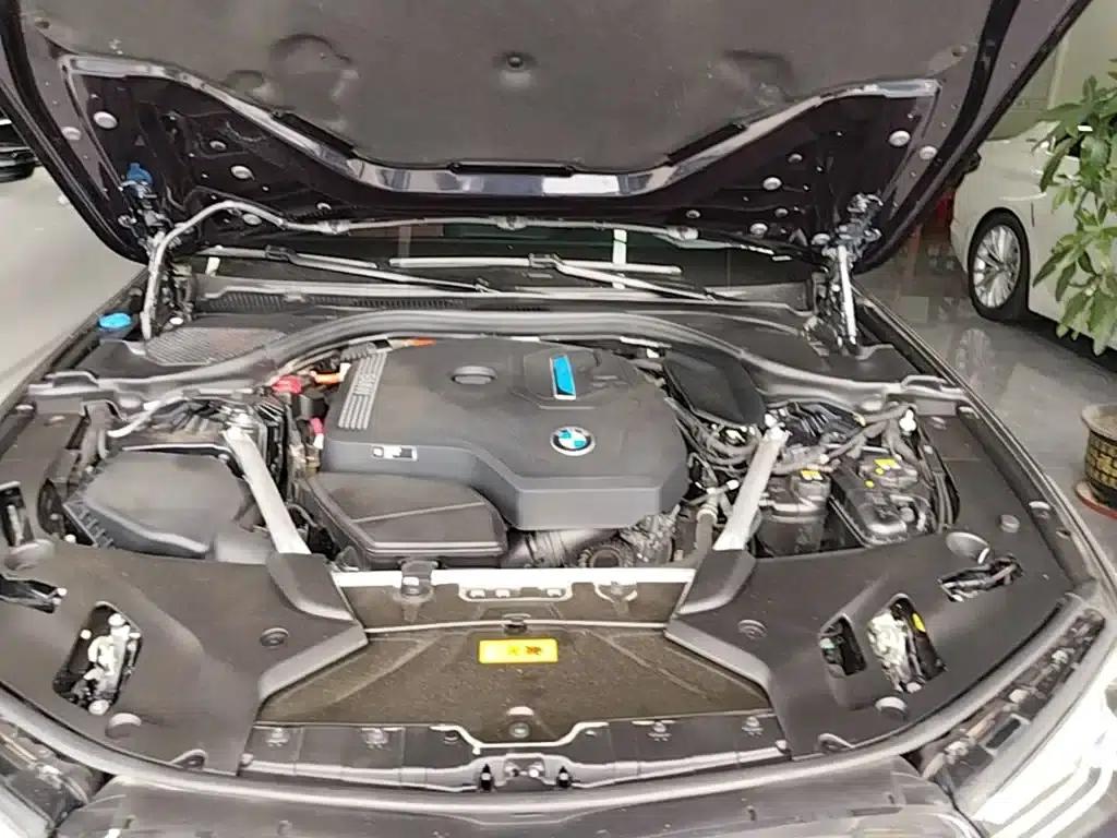 BMW 5 Series PHEV 2022 Facelift 535Le M Sport Package — миниатюра 20
