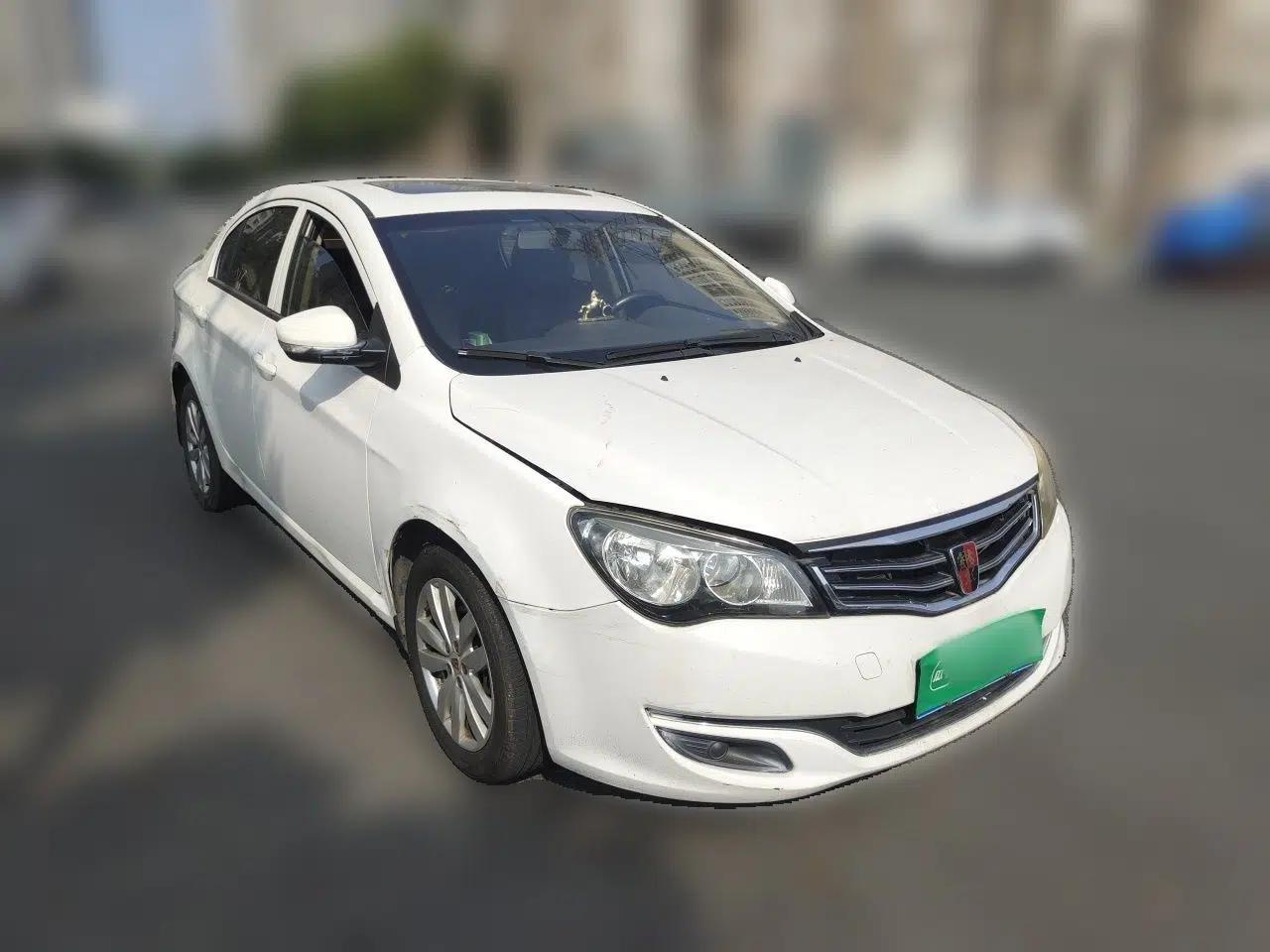 Roewe 350 2015 1.5L Automatic Luxury Sunroof Edition — миниатюра 3
