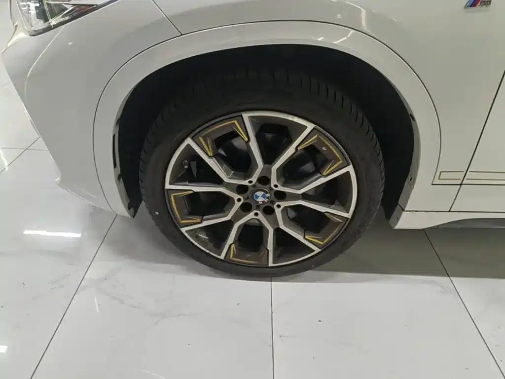 BMW X2 2023 sDrive 25i Shining Edition — миниатюра 23