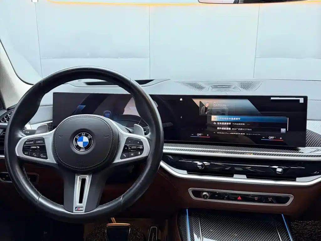 2023 BMW X7 M60i xDrive M60i — миниатюра 4