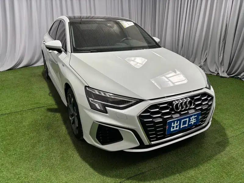 2022 Audi A3 A3L Limousine 35 TFSI Luxury Sport — миниатюра 3