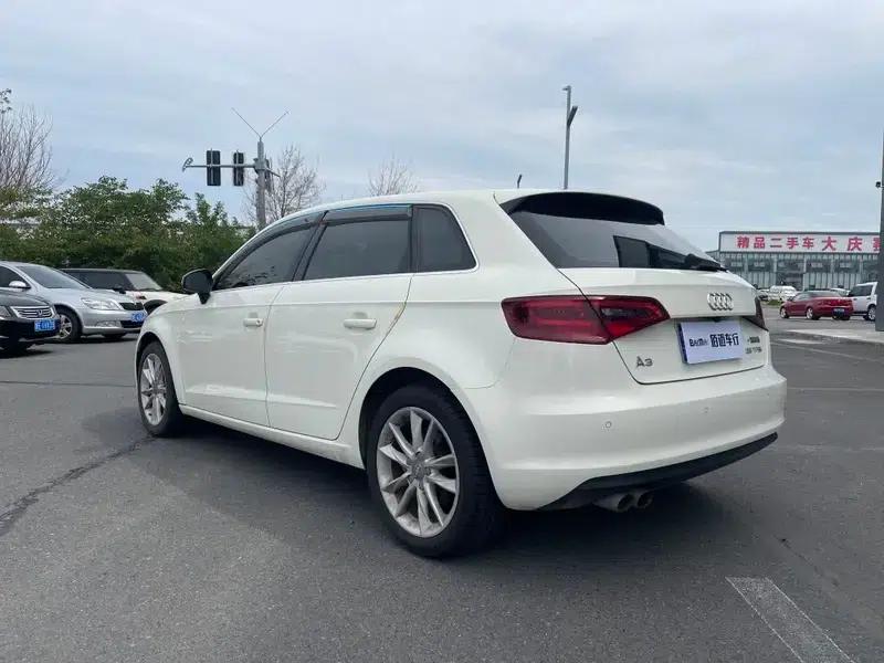 Audi A3 2014 Sportback 35 TFSI Automatic Comfort — миниатюра 4