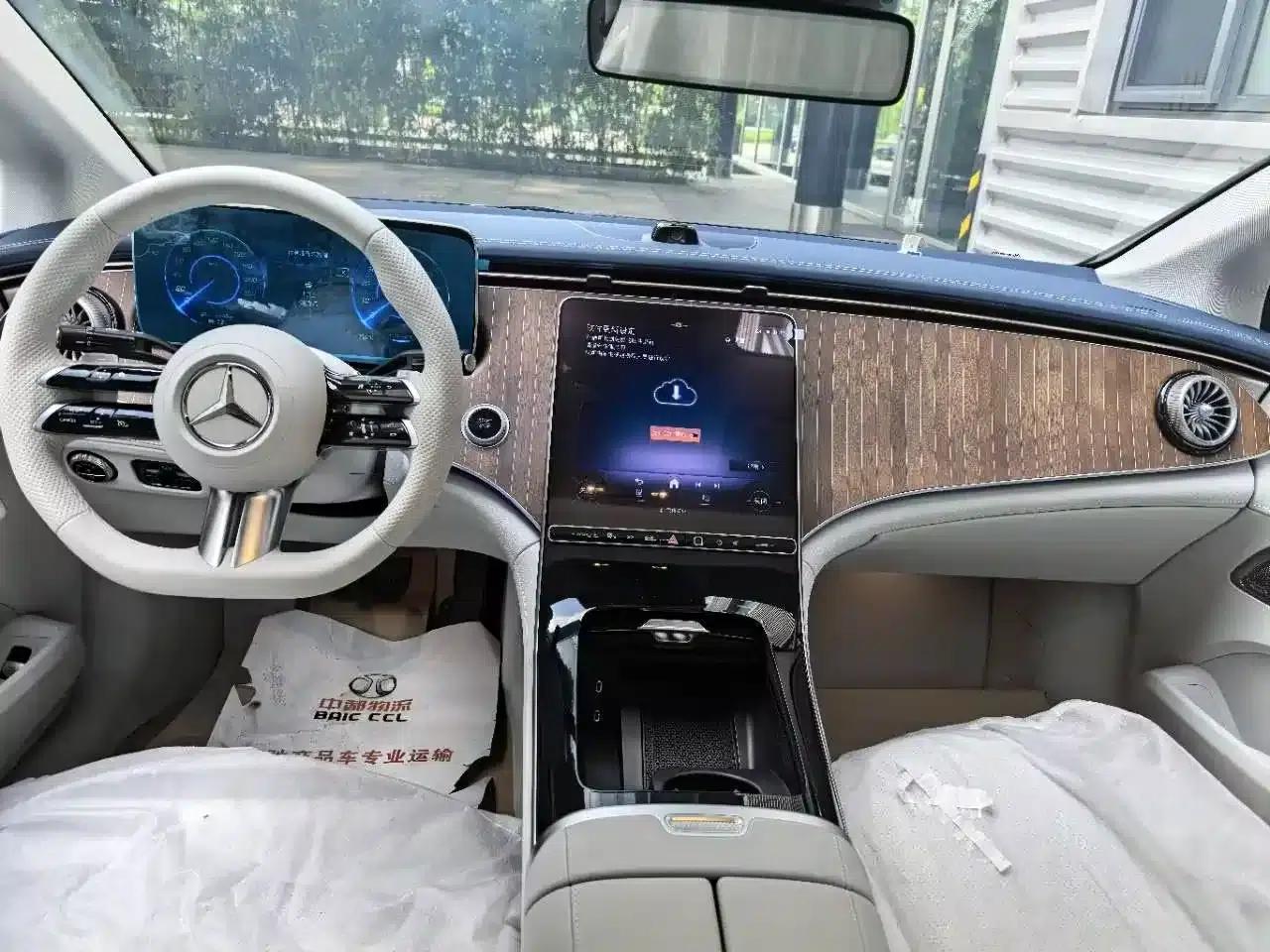 Mercedes-Benz EQE 2025 500 4MATIC Pioneer Edition — миниатюра 10