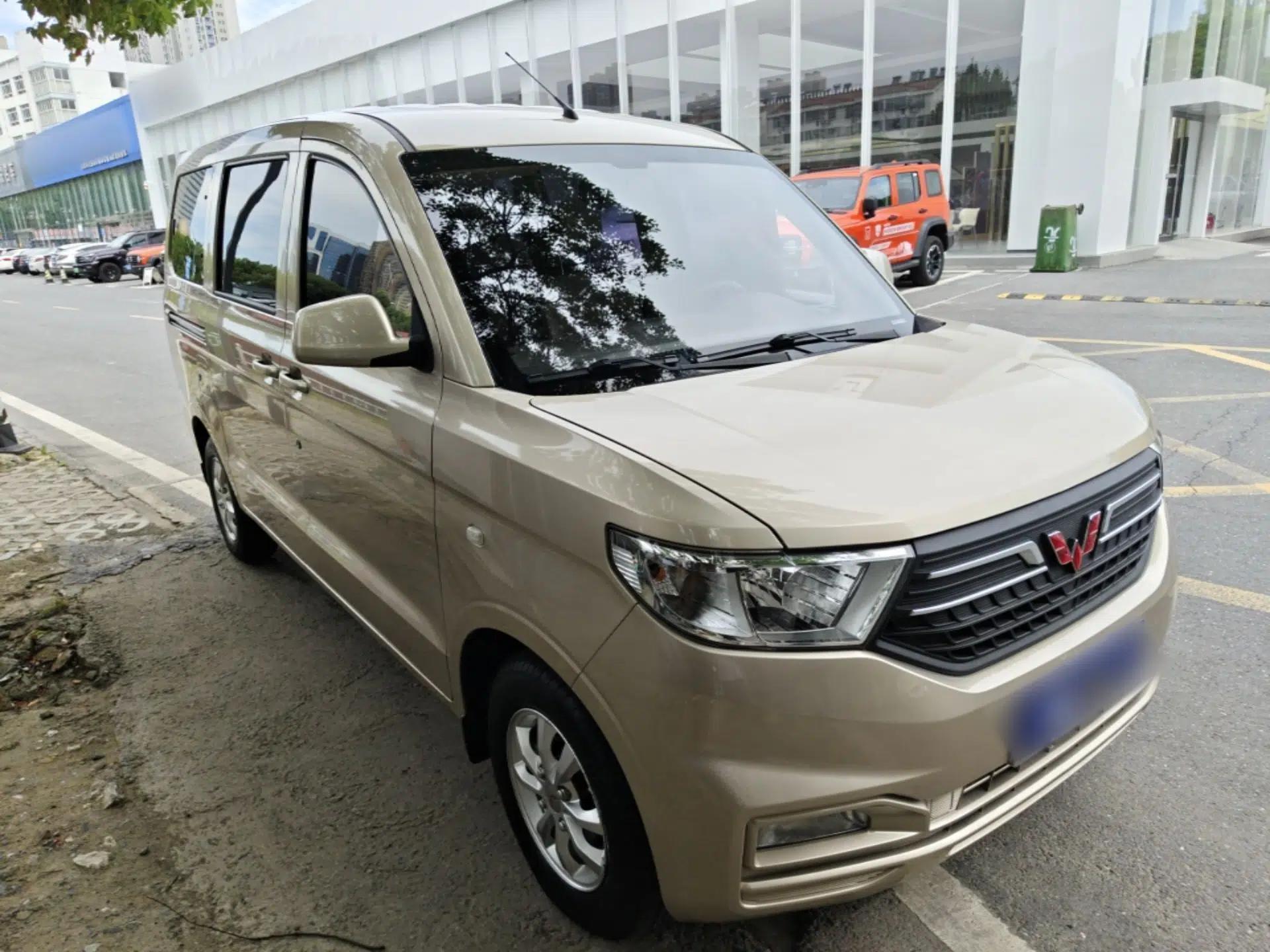 Wuling Hongguang V 2021 1.5L Refreshed Enjoyment Edition LAR — миниатюра 3