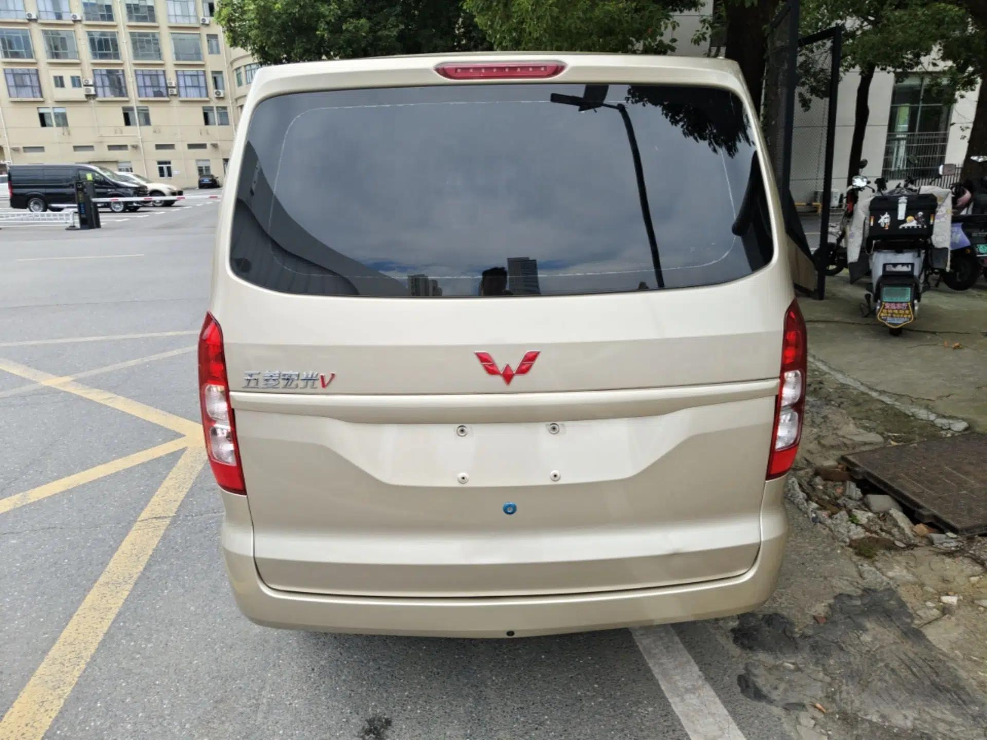 Wuling Hongguang V 2021 1.5L Refreshed Enjoyment Edition LAR — миниатюра 5