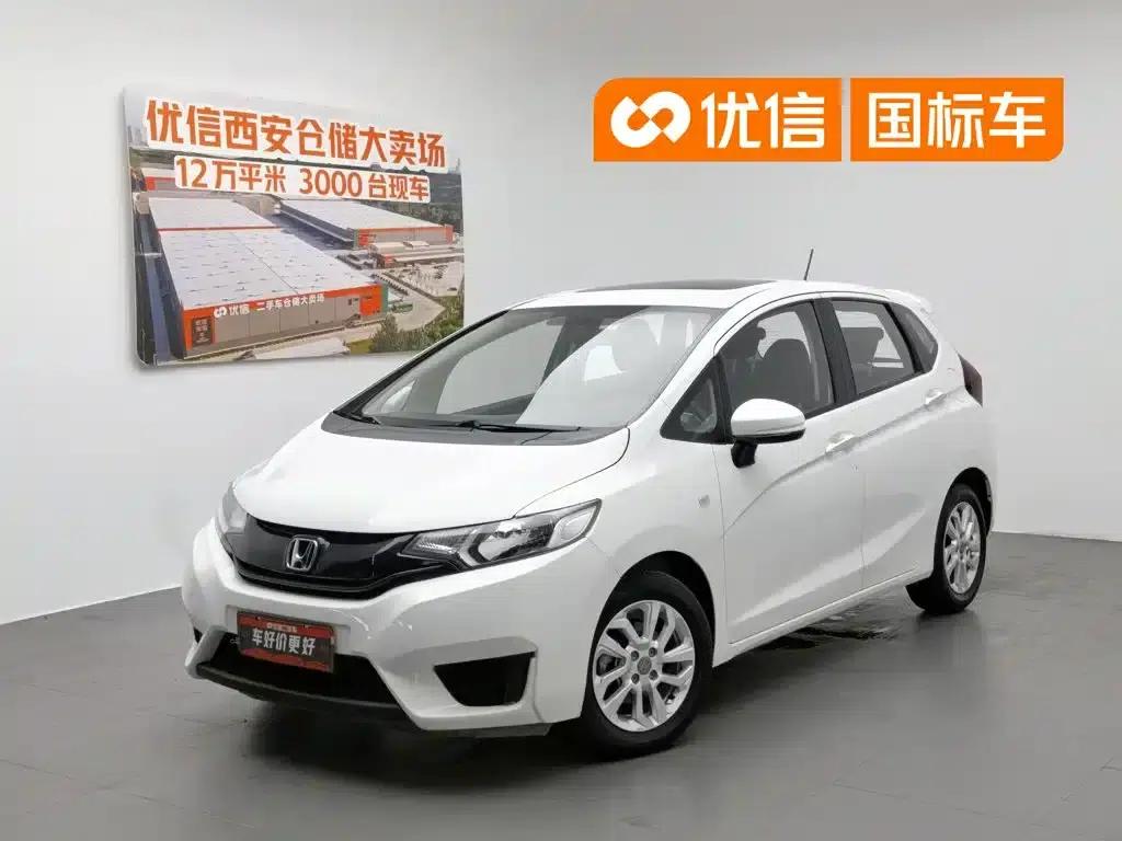 Honda Fit 2016 1.5L LXS CVT Comfort Sunroof Edition — миниатюра 1