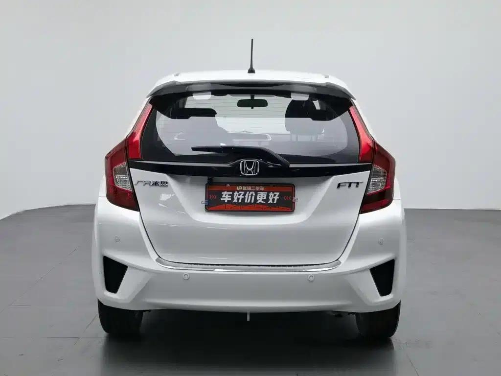 Honda Fit 2016 1.5L LXS CVT Comfort Sunroof Edition — миниатюра 4