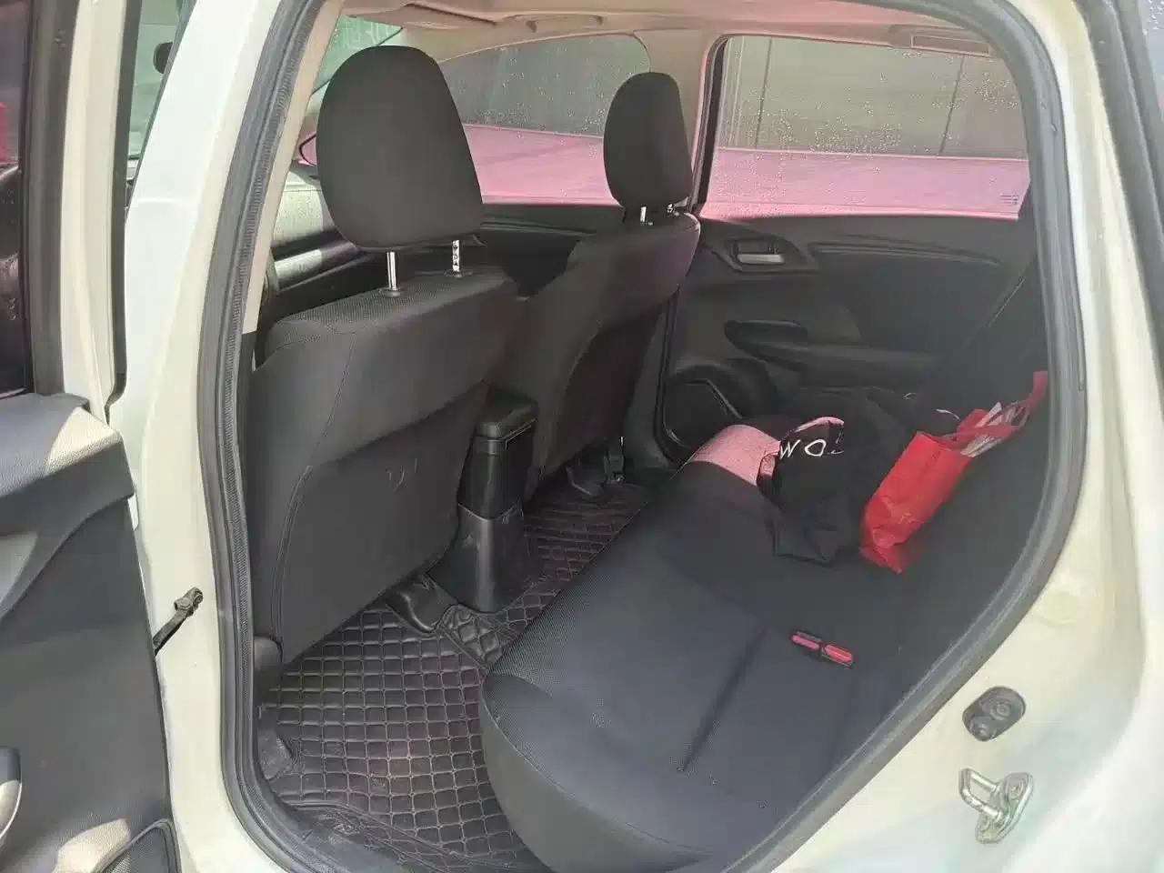 Honda Fit 2018 1.5L CVT Comfort Sunroof Edition — миниатюра 6