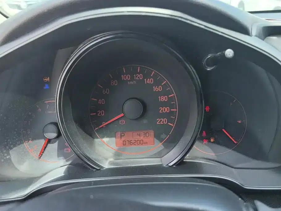 Honda Fit 2018 1.5L CVT Comfort Edition — миниатюра 14