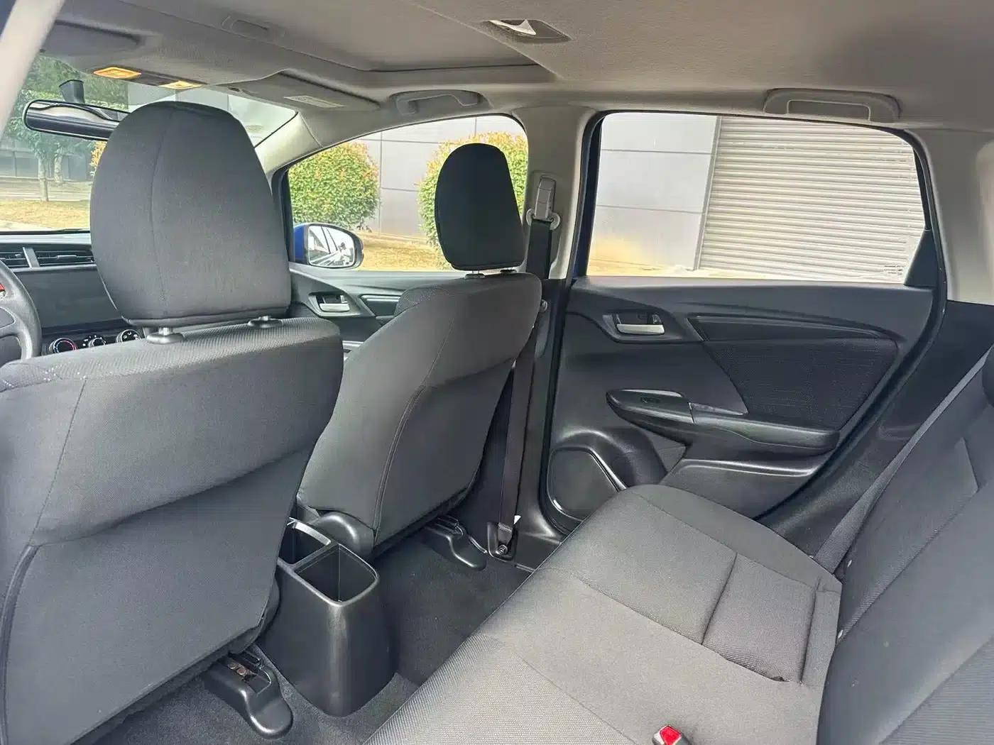 Honda Fit 2016 1.5L LXS CVT Comfort Sunroof Edition — миниатюра 10