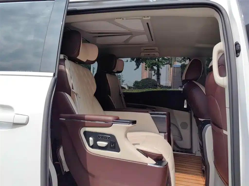 Buick GL8 2021 Land Business Class 652T Comfort — миниатюра 9