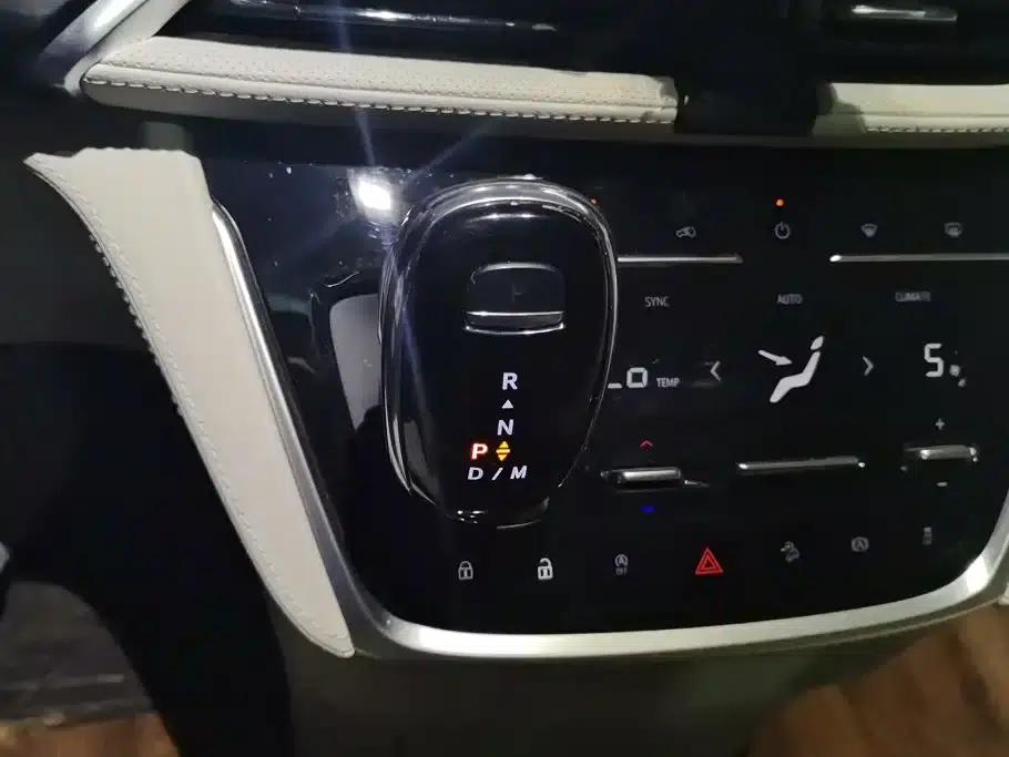 Buick GL8 2023 ES Luxury Comfort Edition — миниатюра 16