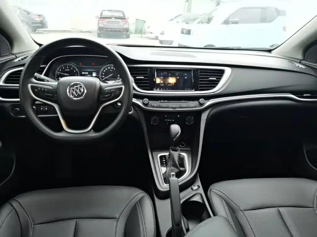 Buick Excelle 2021 Facelift Classic 1.5L Automatic Entry-Level Model — миниатюра 10