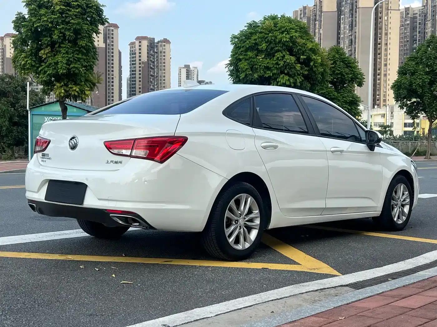 Buick Verano 2018 Sedan 20T Dual-Clutch Leading Edition — миниатюра 7