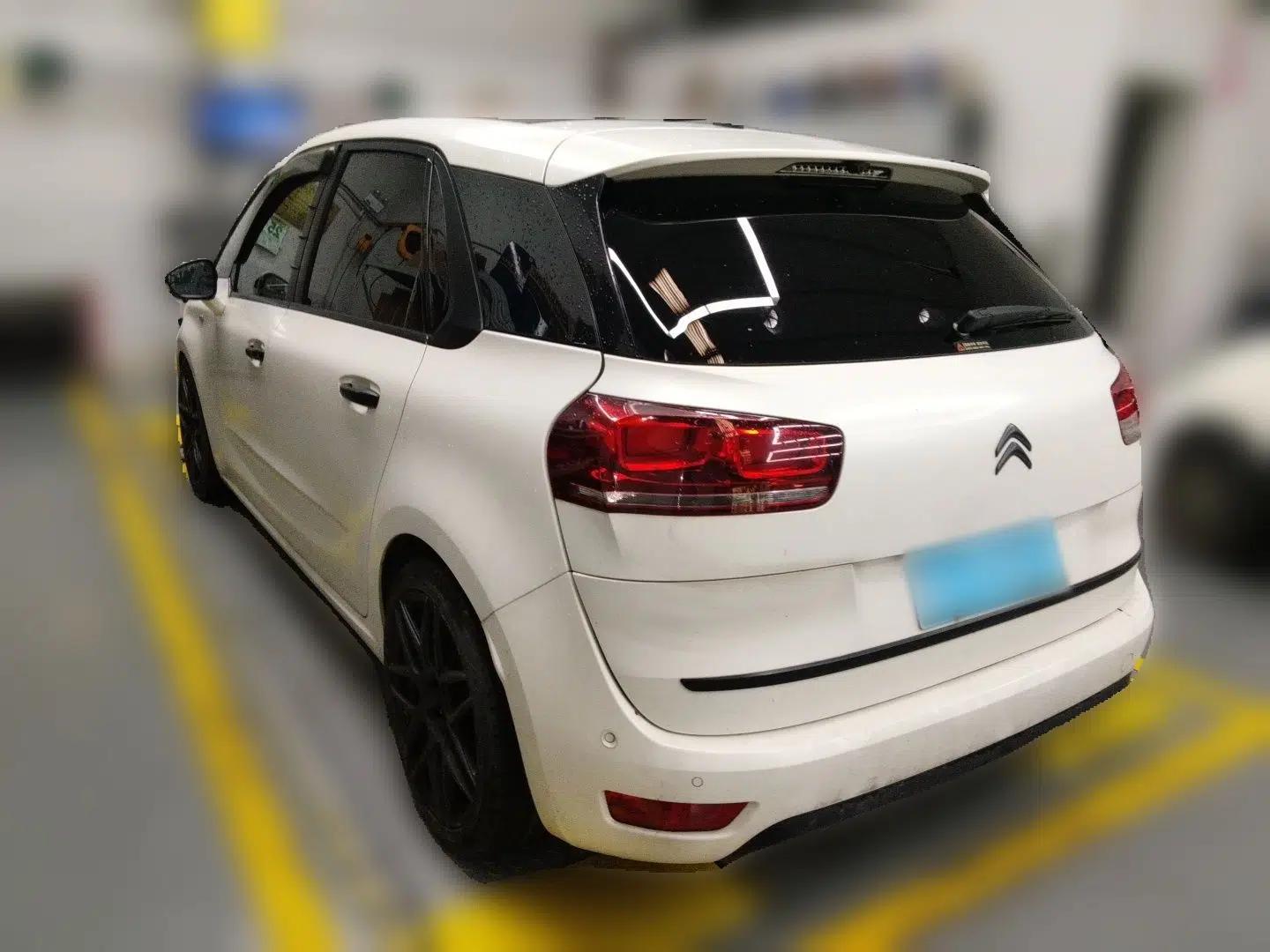 Citroen C4 Picasso 2015 1.6T Luxury 5-Seat Model — миниатюра 4