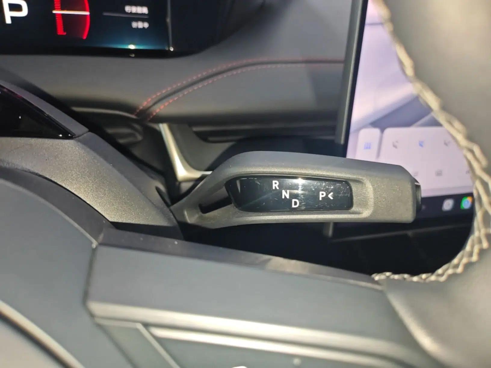 Xiaomi Auto SU7 2024 Four-Wheel-Drive Max Founder's Edition — миниатюра 16