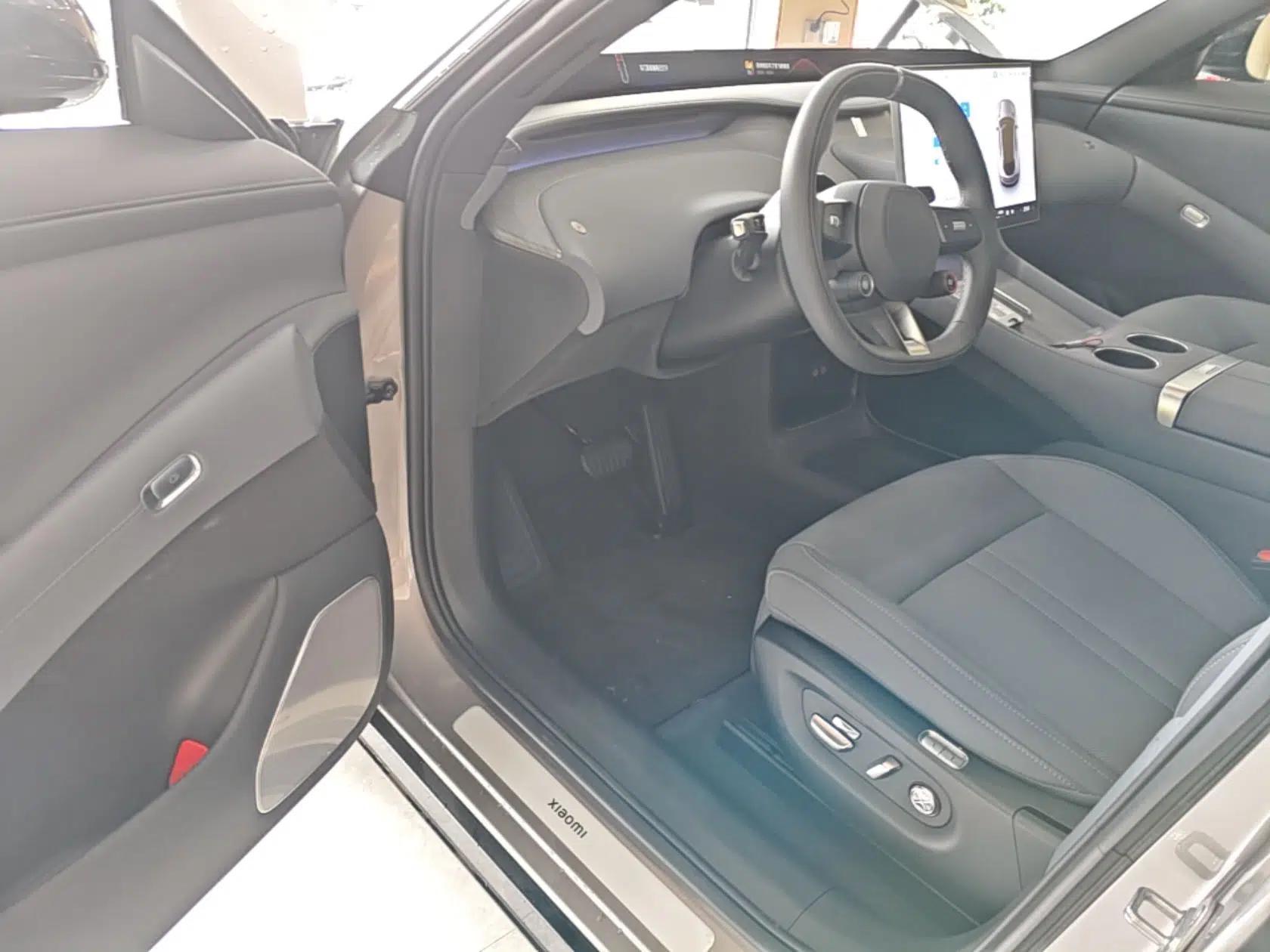 Xiaomi Auto YU7 2025 Ultra-Long Range Rear-Wheel Drive Version — миниатюра 23