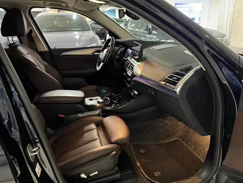 BMW iX3 2022 Leading Edition — миниатюра 6