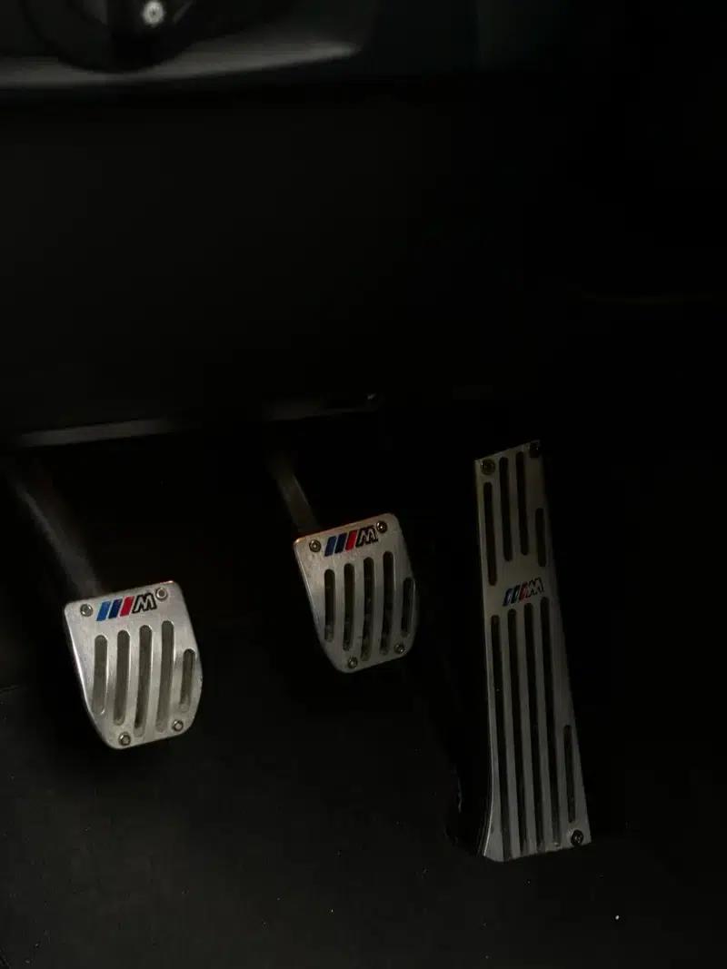 BMW M3 2009 4.0L Manual 4WD 4-Seater Parallel Import — миниатюра 18