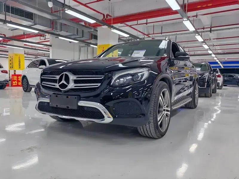 2016 Mercedes-Benz GLC 300 4MATIC Luxury — миниатюра 1