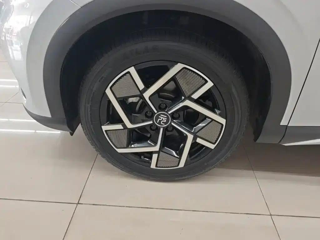 Yuan PLUS 2024 Glory Edition 510KM Superior Model — миниатюра 23