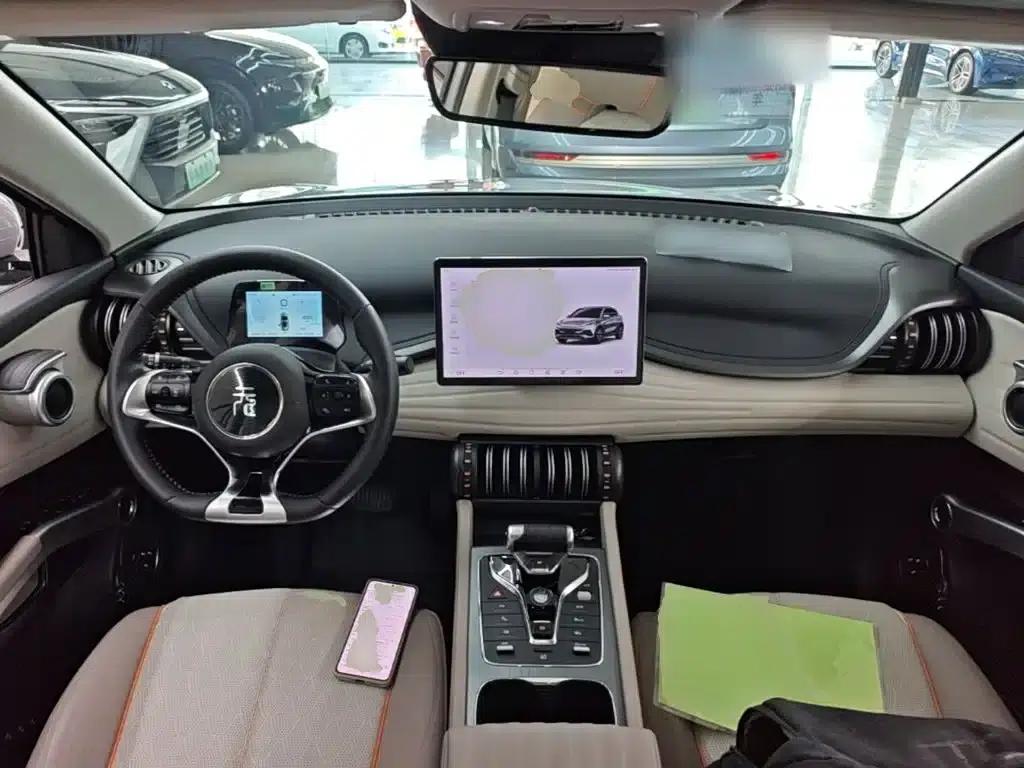 Yuan PLUS 2024 Glory Edition 510KM Superior Model — миниатюра 10