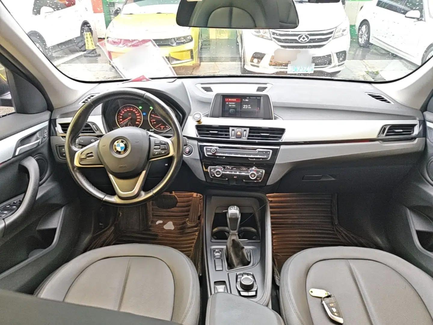 BMW X1 2016 sDrive18Li Fashion Model — миниатюра 17
