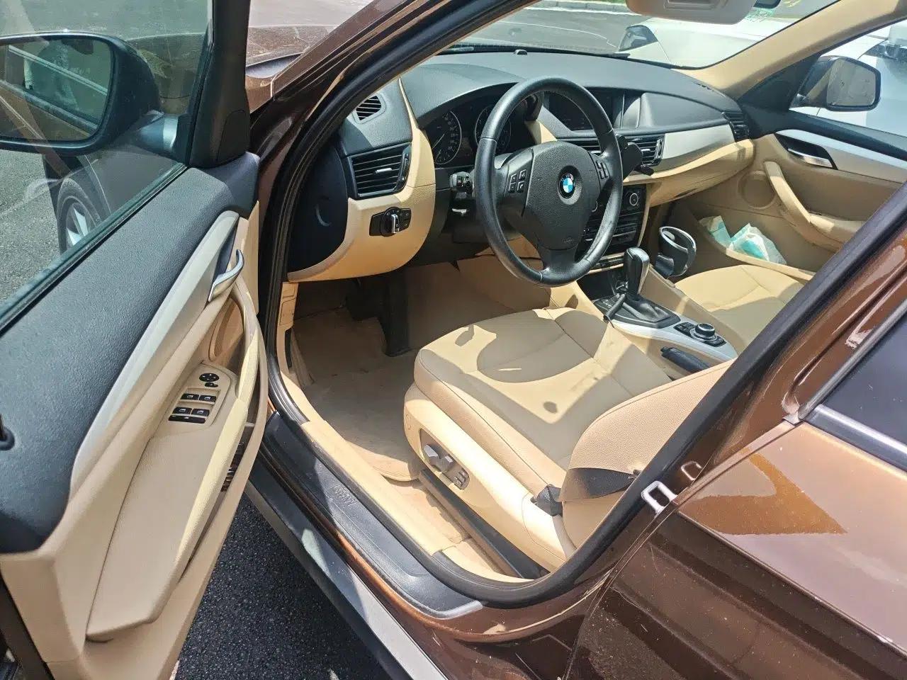BMW X1 2010 sDrive18i Luxury Model — миниатюра 16