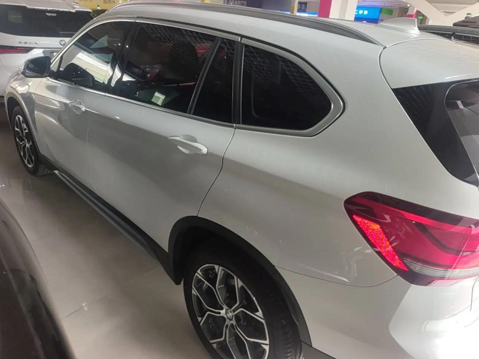 BMW X1 2022 sDrive20Li Luxury Model — миниатюра 4