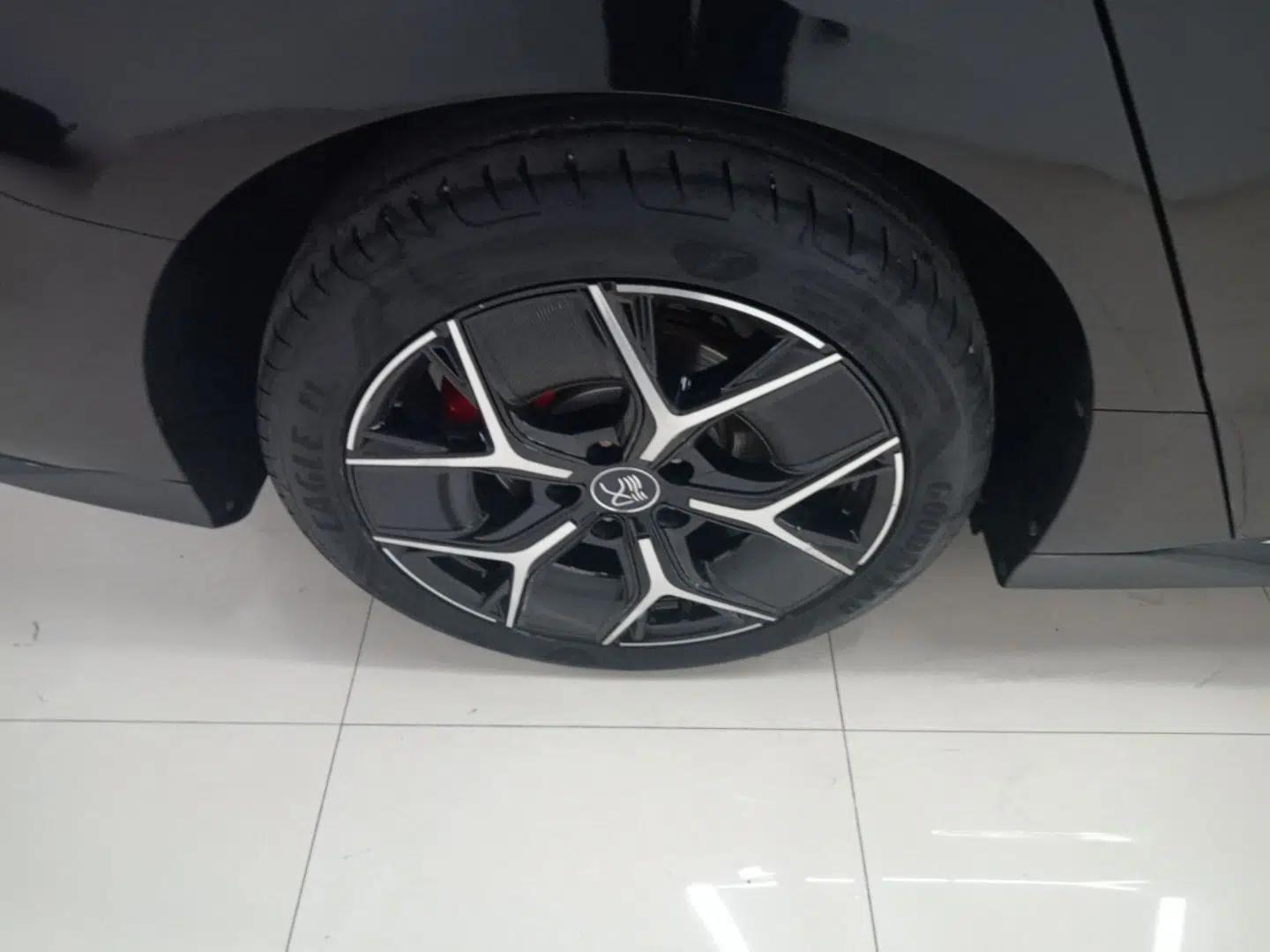 BYD Han 2024 DM-i Glory Edition 200KM Flagship Model — миниатюра 11