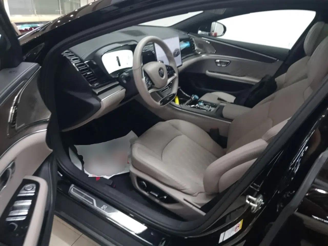 BYD Han 2024 DM-i Glory Edition 200KM Flagship Model — миниатюра 18