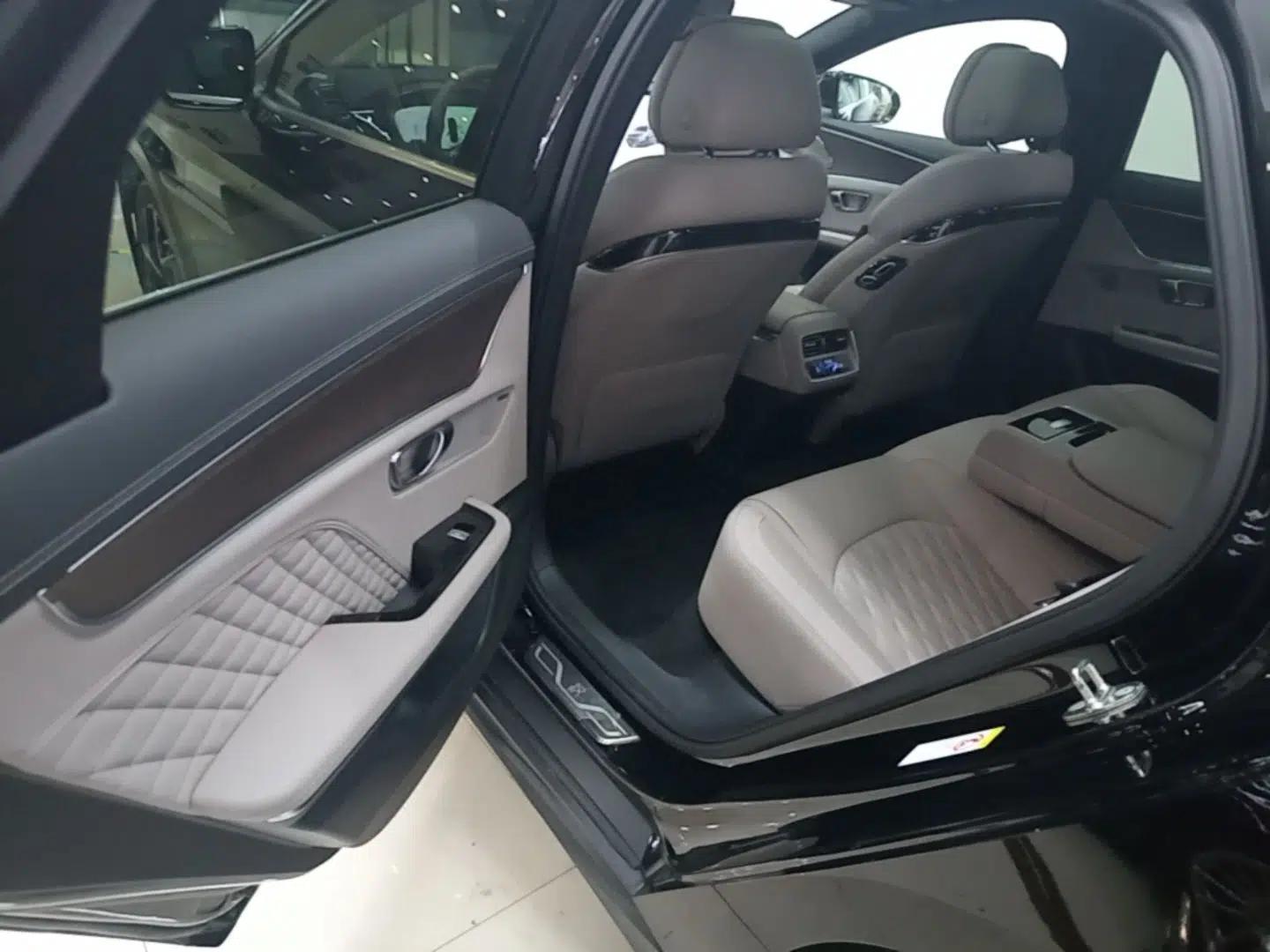 BYD Han 2024 DM-i Glory Edition 200KM Flagship Model — миниатюра 20